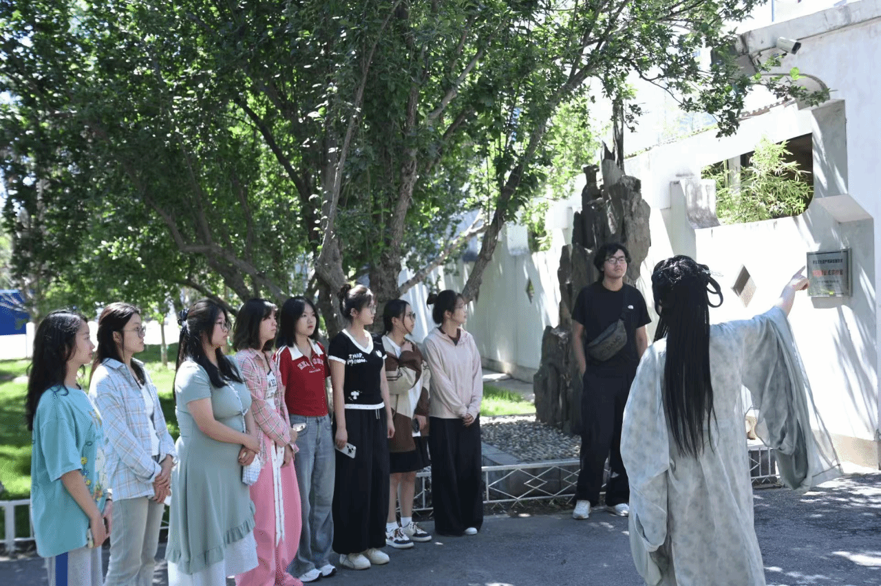 女同av